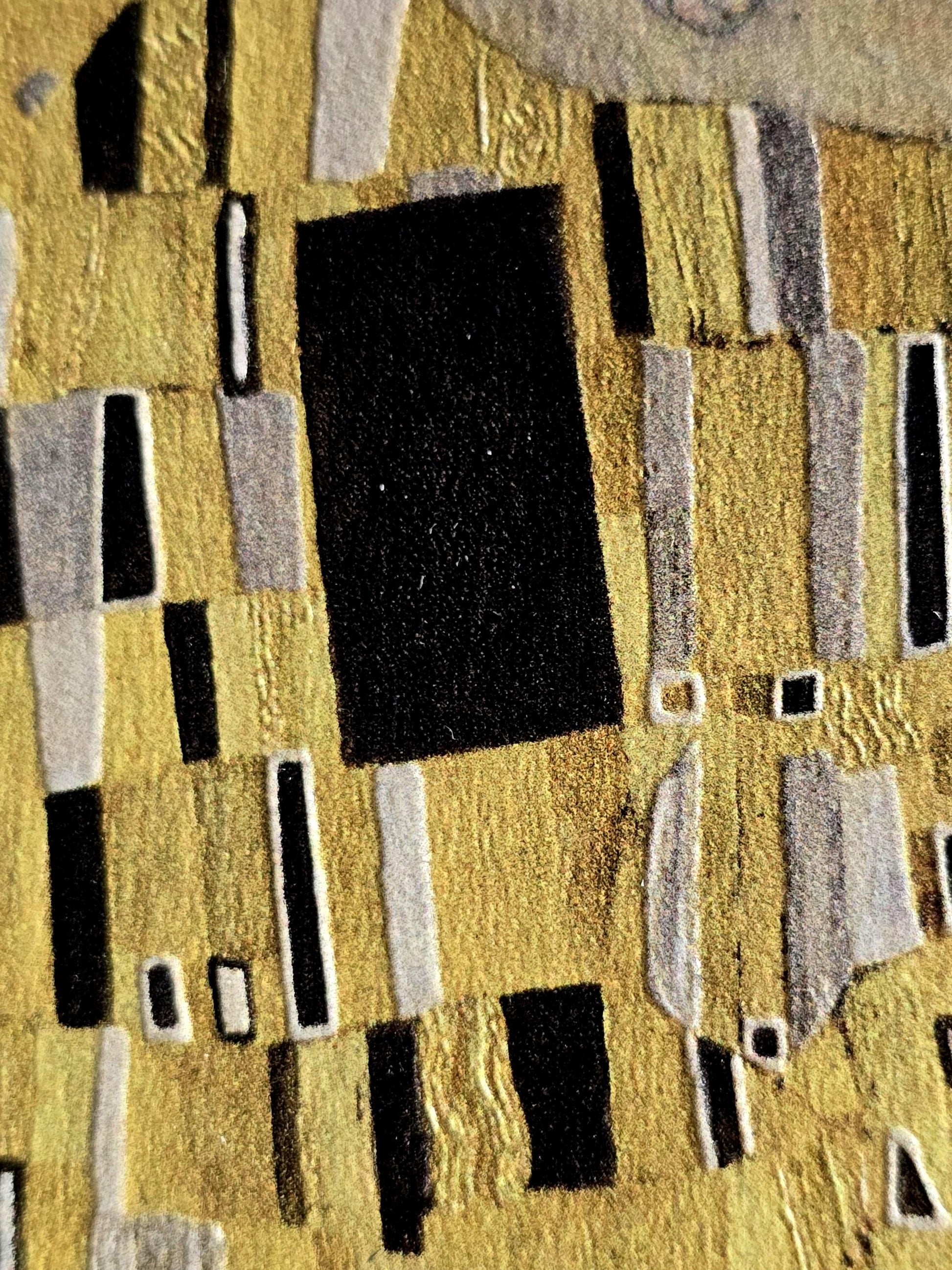 Gustav Klimt's The Kiss: 3D Textured Art Print
